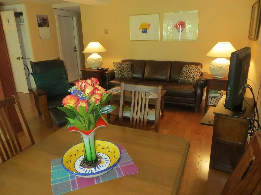 Apartment A Suite @ Kitsilano Cottage Vancouver Canada